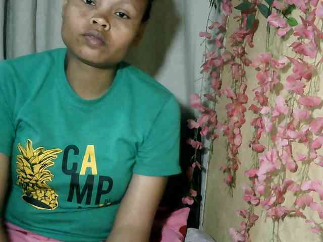 Pussy01lips webcam