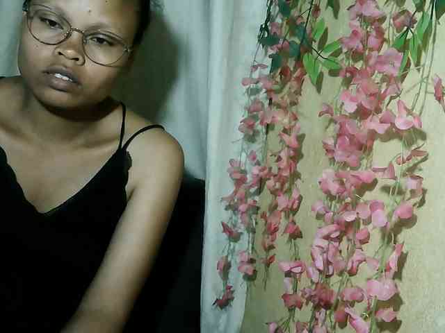Pussy01lips webcam