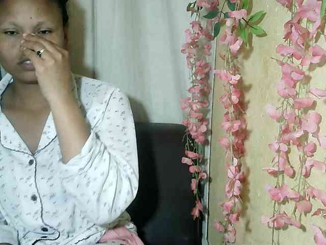 Pussy01lips webcam