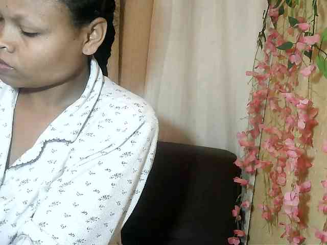 Pussy01lips webcam