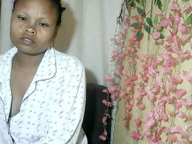 Pussy01lips webcam