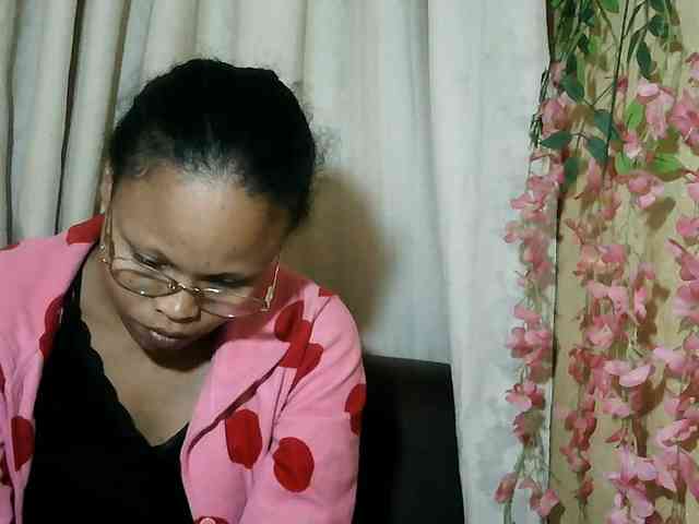 Pussy01lips webcam