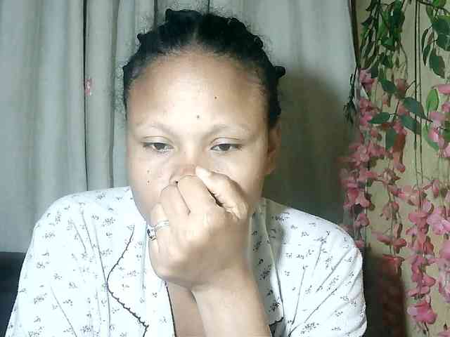 Pussy01lips webcam