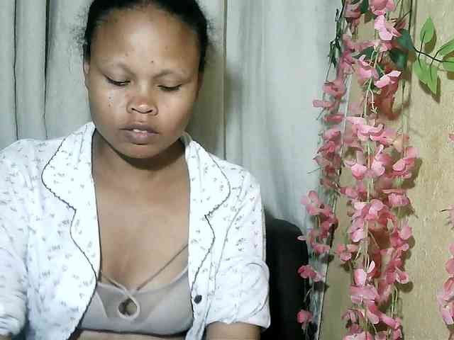 Pussy01lips webcam