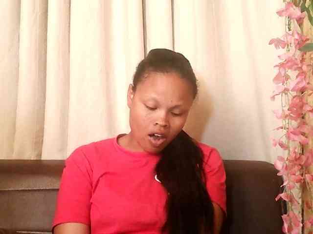 Pussy01lips webcam