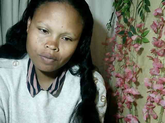 Pussy01lips webcam