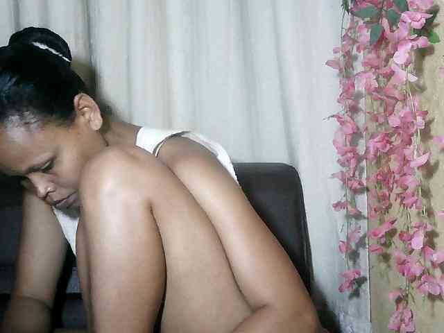 Pussy01lips webcam