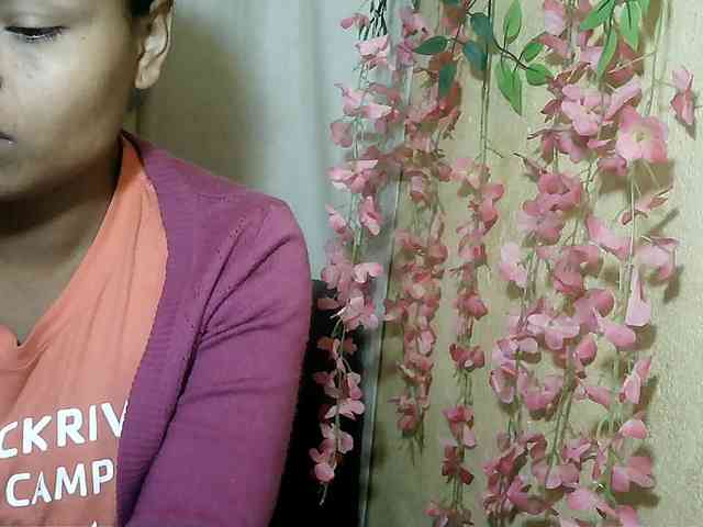 Pussy01lips webcam
