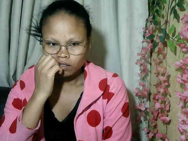 Pussy01lips webcam