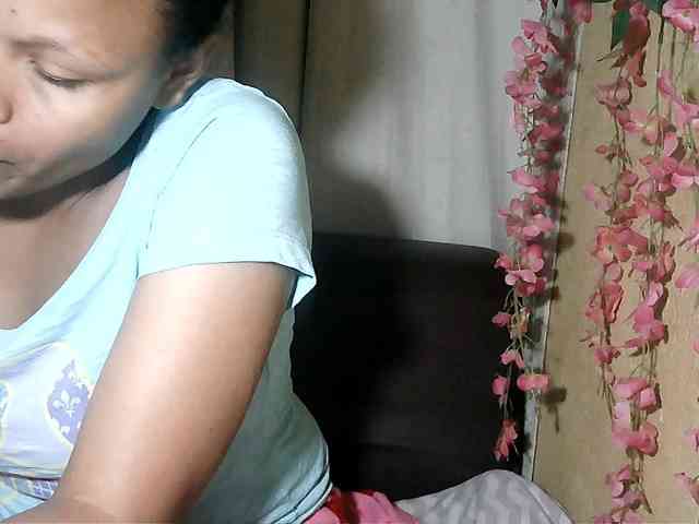 Pussy01lips webcam