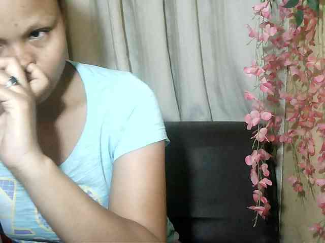 Pussy01lips webcam