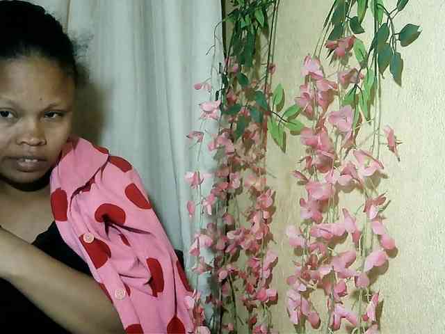Pussy01lips webcam
