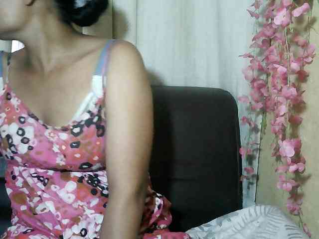 Pussy01lips webcam