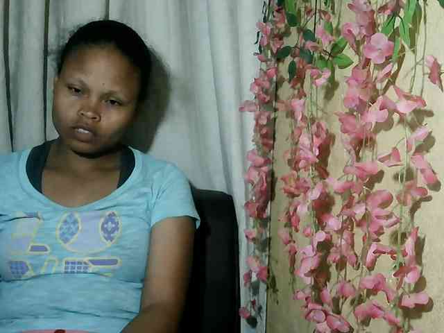 Pussy01lips webcam