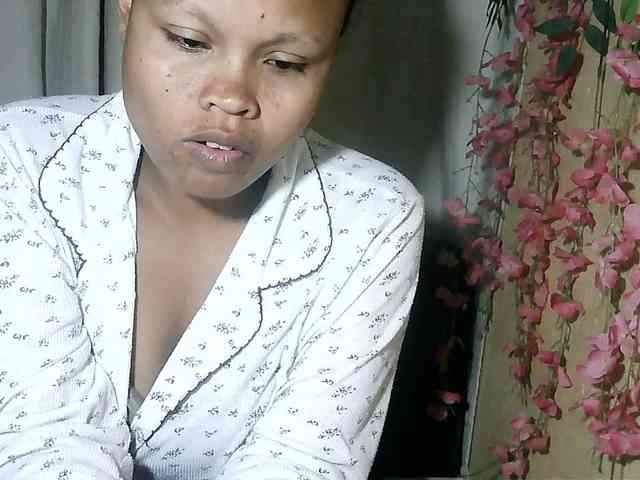 Pussy01lips webcam