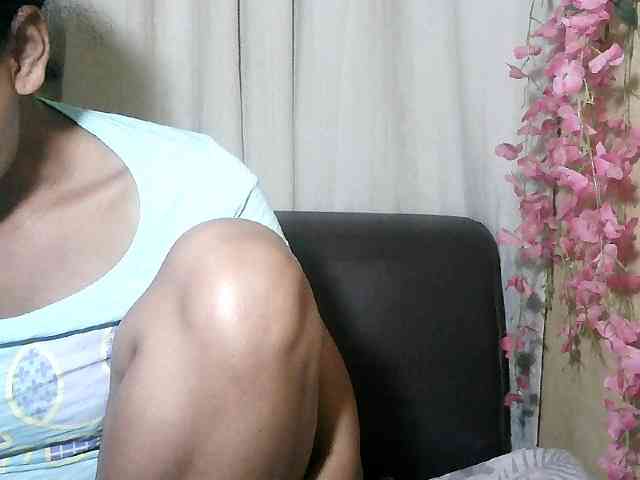 Pussy01lips webcam