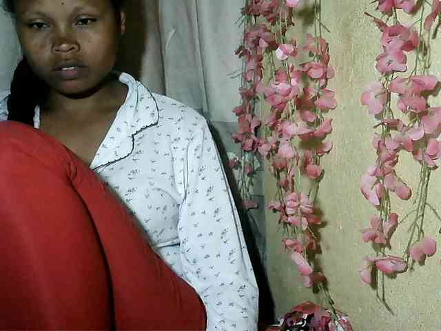 Pussy01lips webcam