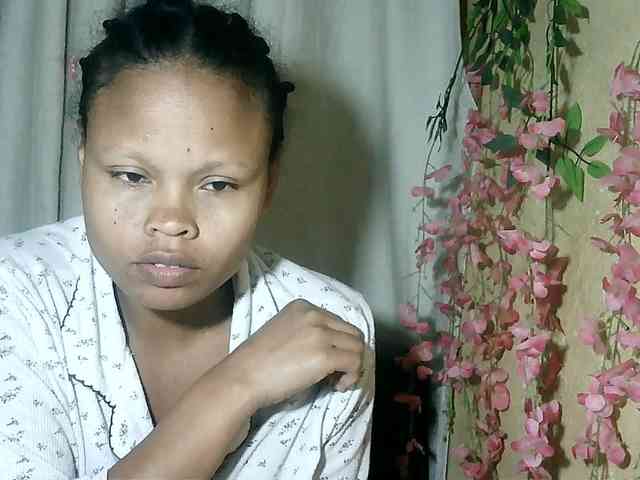 Pussy01lips webcam
