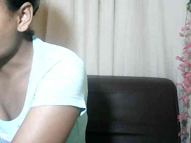 Pussy01lips webcam