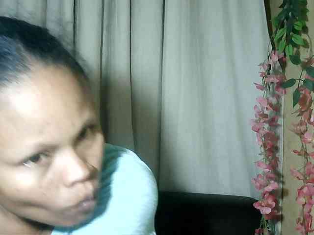 Pussy01lips webcam