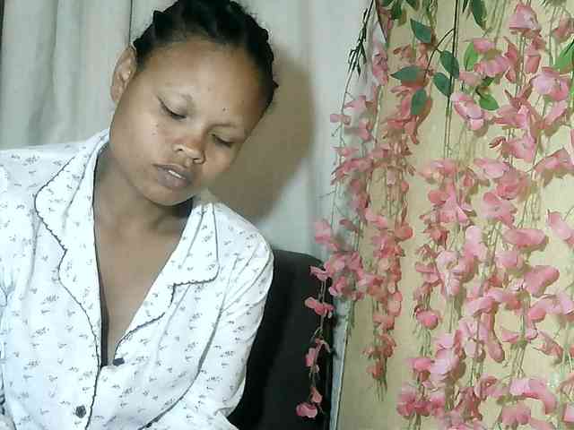 Pussy01lips webcam