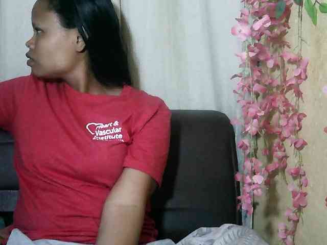 Pussy01lips webcam