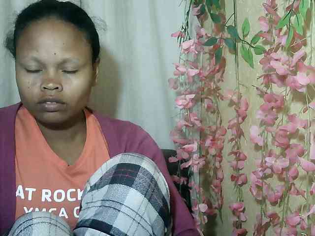 Pussy01lips webcam