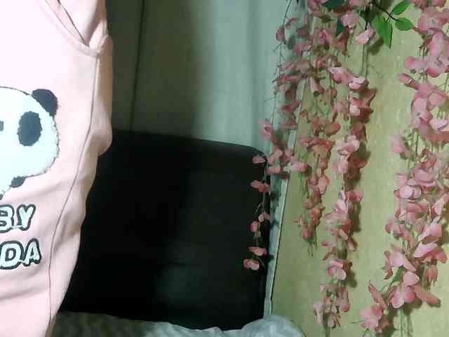 Pussy01lips webcam