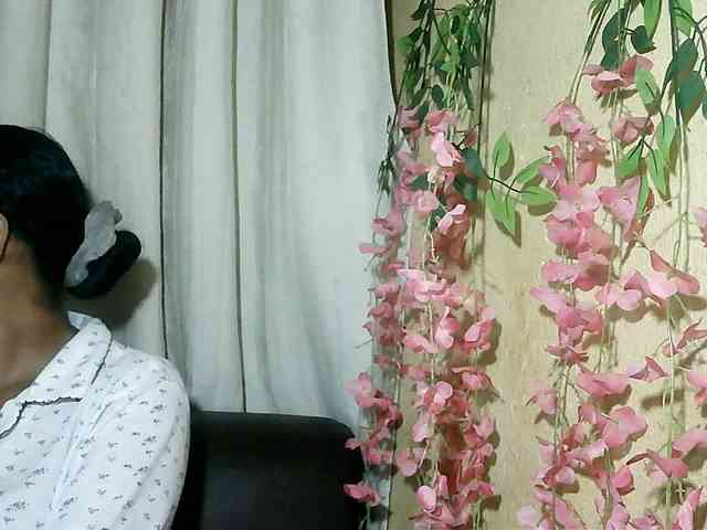 Pussy01lips webcam