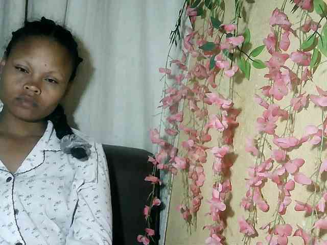 Pussy01lips webcam
