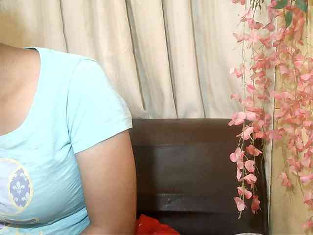 Pussy01lips webcam