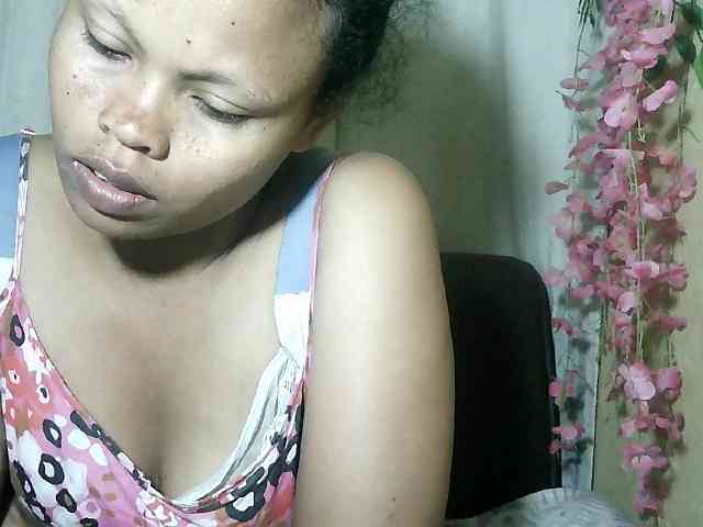 Pussy01lips webcam