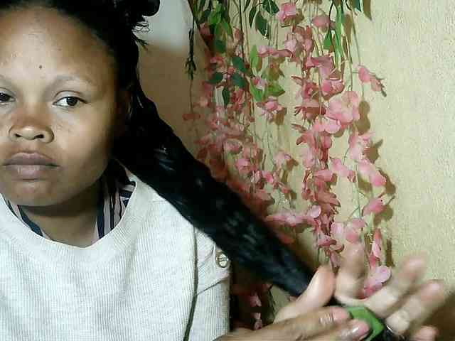 Pussy01lips webcam
