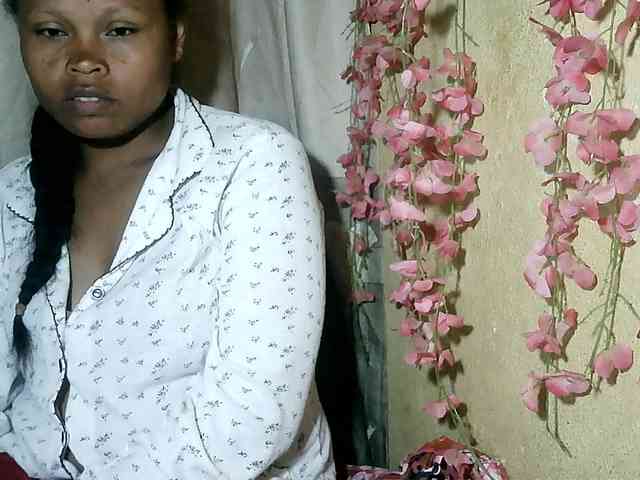 Pussy01lips webcam