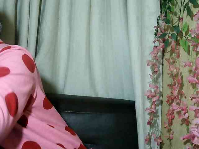 Pussy01lips webcam