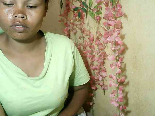 Pussy01lips webcam