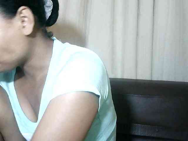 Pussy01lips webcam