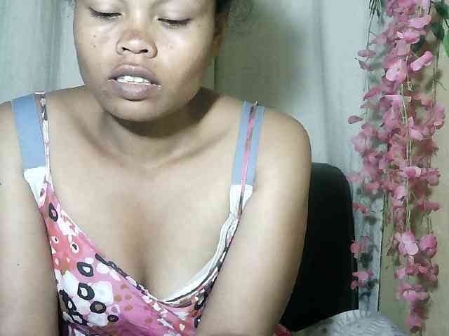 Pussy01lips webcam