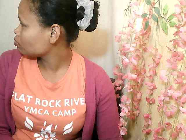 Pussy01lips webcam