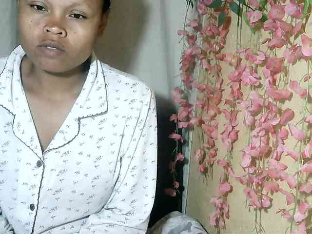 Pussy01lips webcam