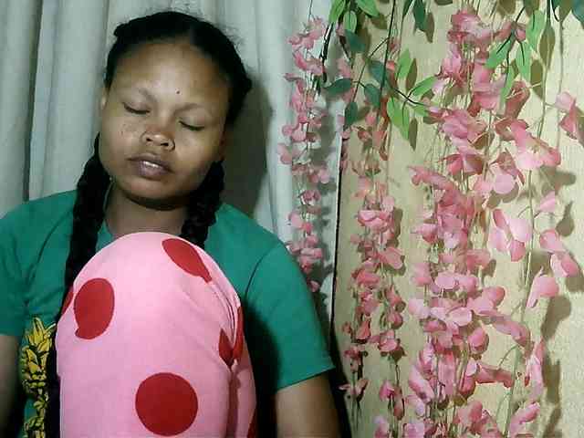 Pussy01lips webcam