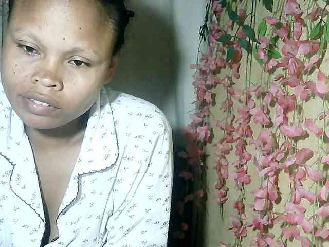 Pussy01lips webcam
