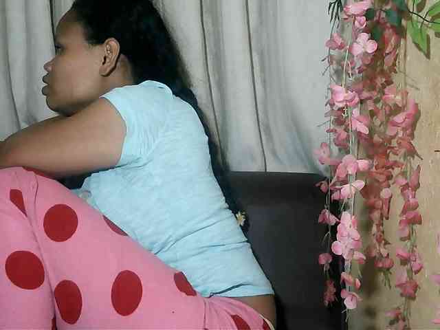 Pussy01lips webcam