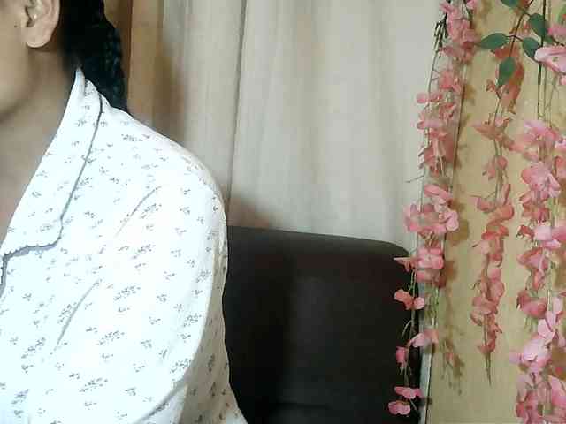Pussy01lips webcam