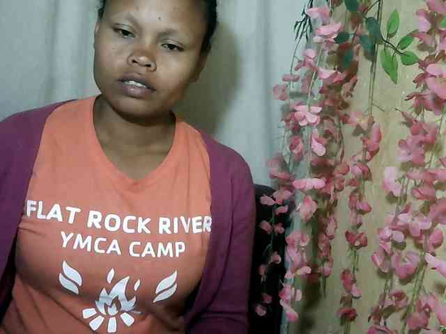 Pussy01lips webcam