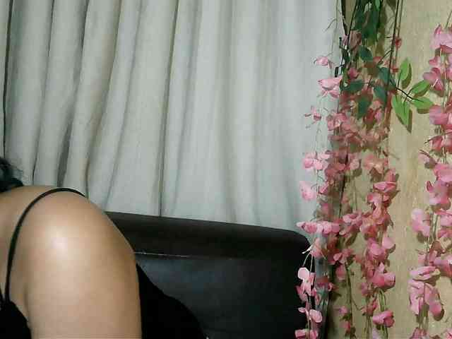 Pussy01lips webcam