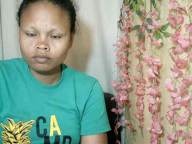 Pussy01lips webcam