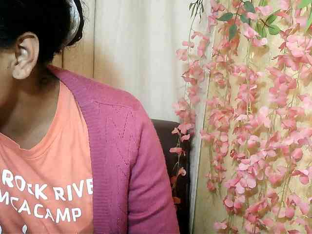 Pussy01lips webcam
