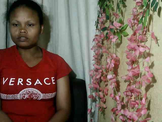 pussy01lips's live room
