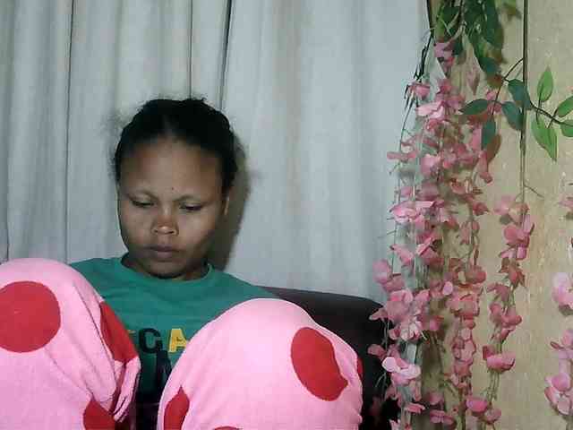 Pussy01lips webcam